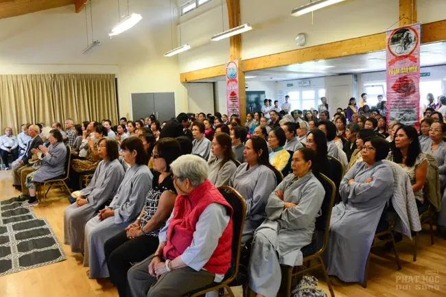 Vương Quốc Anh: Vu Lan trên xứ sương mù image-1731938504666