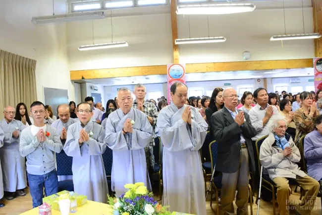 Vương Quốc Anh: Vu Lan trên xứ sương mù image-1731938506886