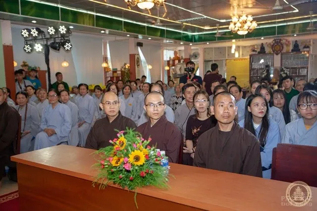 Xúc động ngày họp mặt của các diễn viên phim điện ảnh 'Về phía mặt trời' image-1732289318413