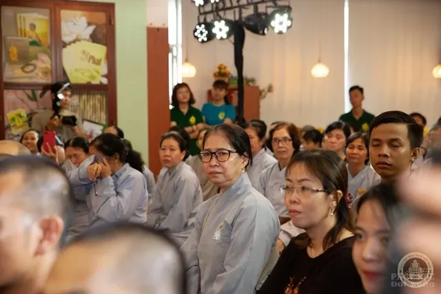 Xúc động ngày họp mặt của các diễn viên phim điện ảnh 'Về phía mặt trời' image-1732289321394