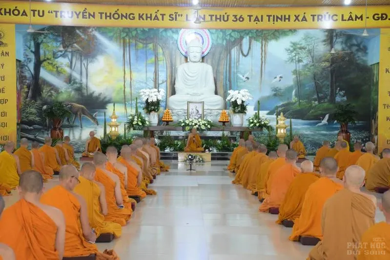NGAY THU HAI KHOA TU TRUYEN THONG KHAT SI 33