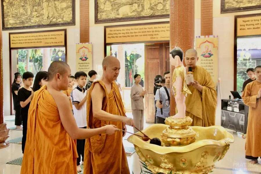 1. KHOA TU 1 NGAY TX NGOC CHON 11