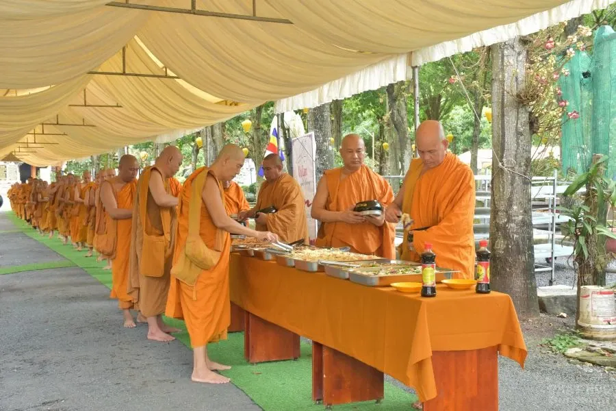 2. LE TUONG NHO HT GIAC DUC 1
