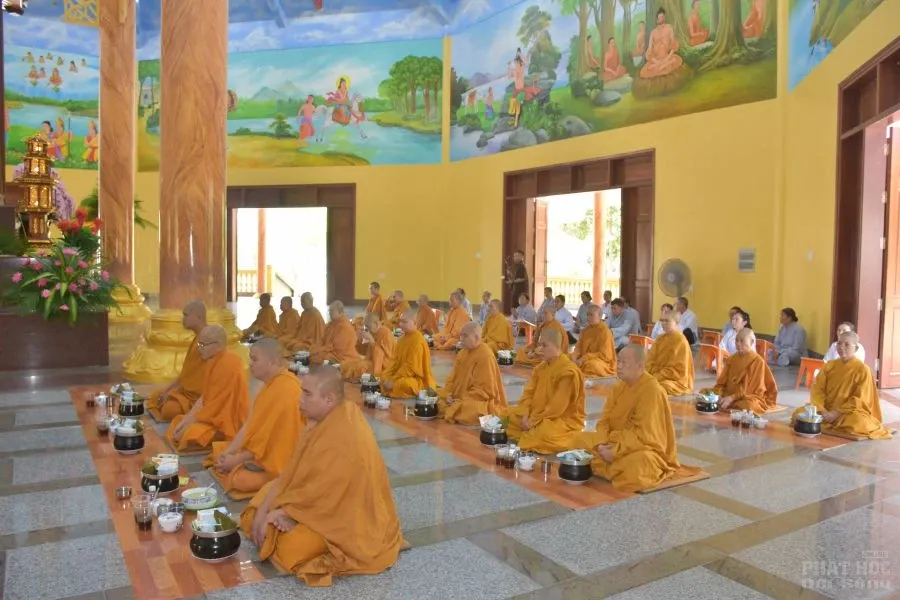 2. LE TUONG NHO HT GIAC DUC 10