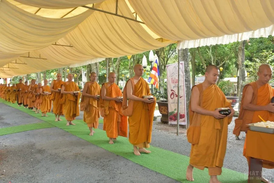 2. LE TUONG NHO HT GIAC DUC 2