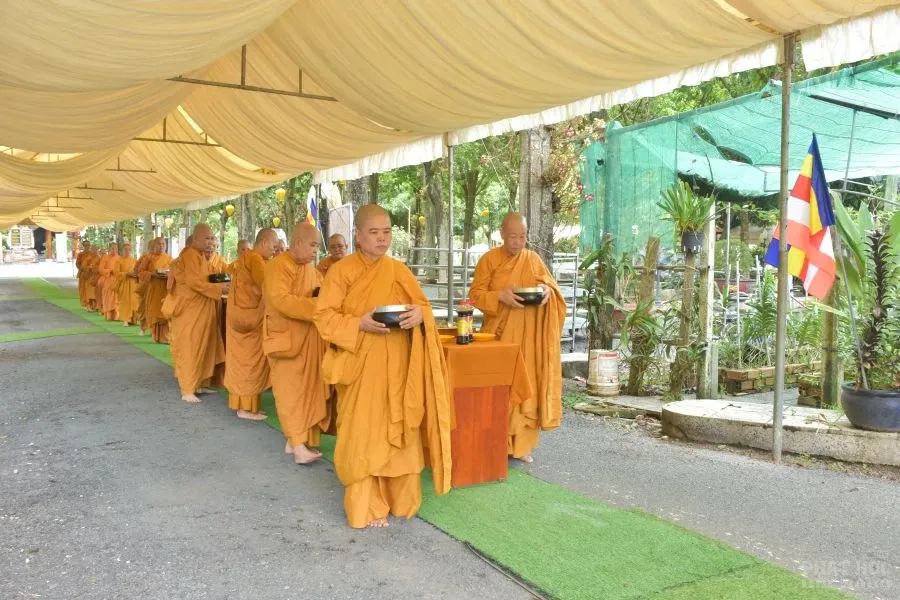 2. LE TUONG NHO HT GIAC DUC 3
