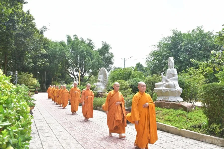 2. LE TUONG NHO HT GIAC DUC 5
