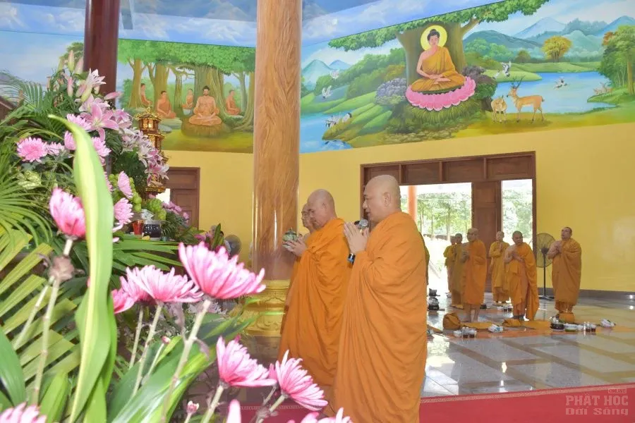 2. LE TUONG NHO HT GIAC DUC 7