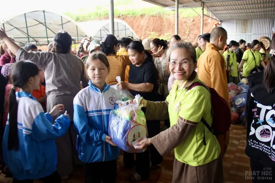 2. TRUNG THU CHUA PHUOC BAO 17