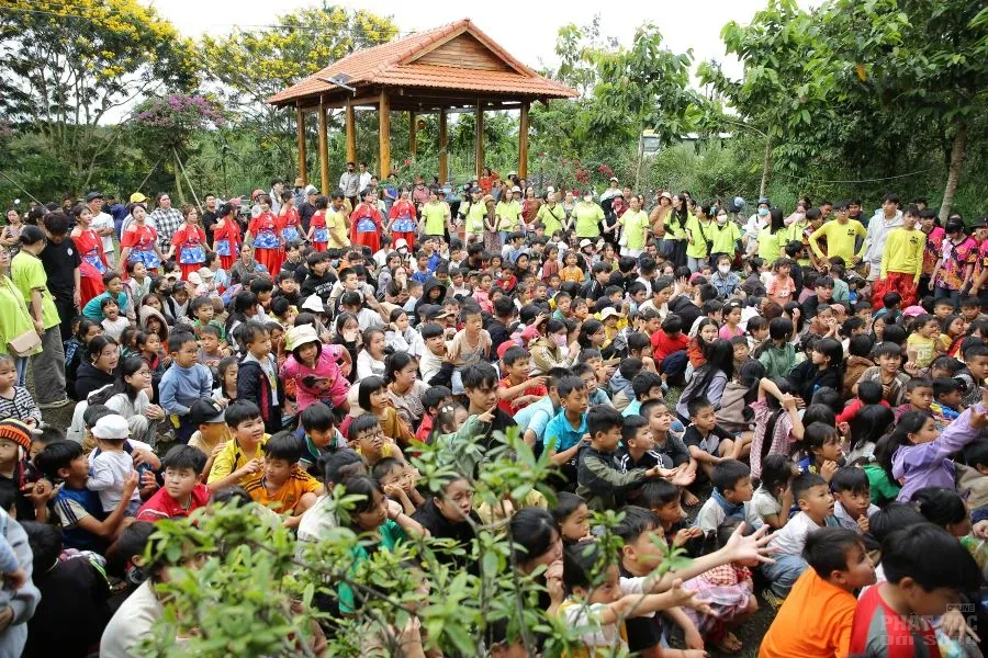 3. TRUNG THU DAO TRANG PHUOC CHAU 14