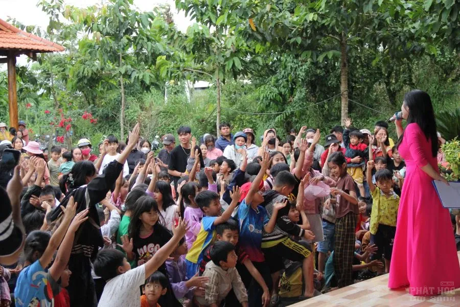 3. TRUNG THU DAO TRANG PHUOC CHAU 6