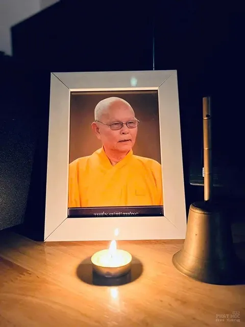 Trưởng lão Hoà thượng Thích Từ Thông (Hiệu Như Huyễn) cây đại thụ đã ngã vàng 1 Hòa thượng Thích Từ Thông hiệu Như Huyễn thiền Sư