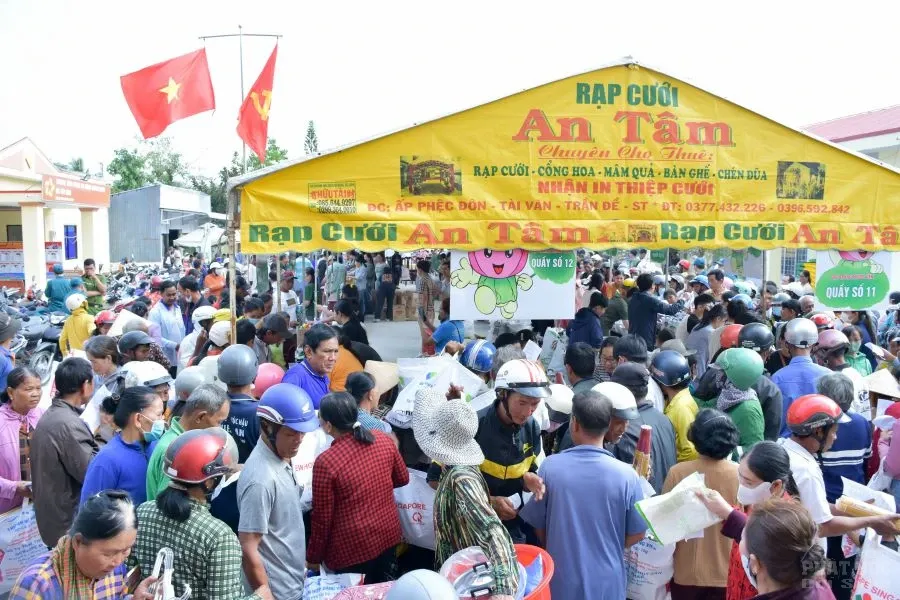 1 phien cho khong dong 12