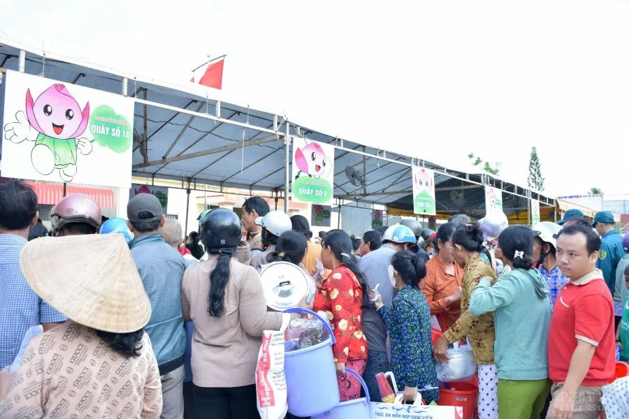 1 phien cho khong dong 13