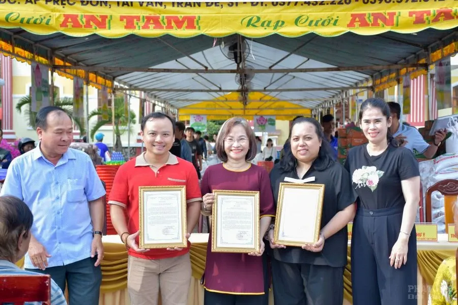 1 phien cho khong dong 4