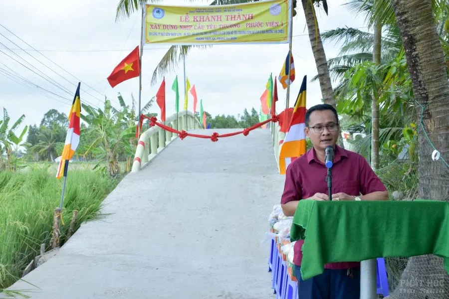 2 ong Na dai dien chinh quyen phat bieu