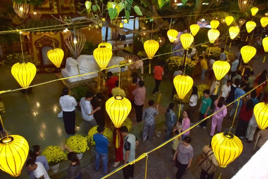 KHOANH KHAC GIAO THUA TX. LOC UYEN 6